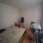 Private guest bedroom in a Bordeaux homestay apartment